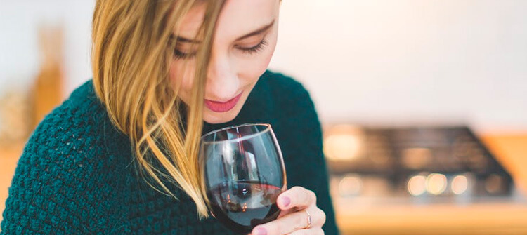 ¿Sabías que el vino tienes muchos beneficios para nuestra salud?